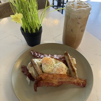 Cafe Mong - Cafemong breafast and iced white mocha - Breakfast & Brunch Near Me - Las Vegas, Nevada Cafe Mong - Cafemong breafast and iced white mocha - Breakfast & Brunch Near Me - Las Vegas, Nevada