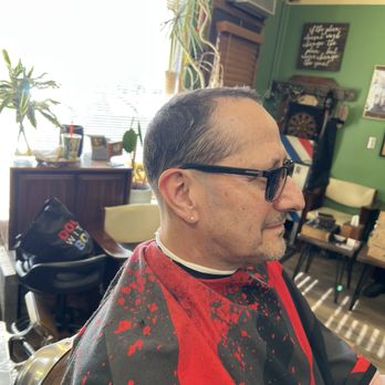 Big Easy Barbershop - Side view of my haircut - Barbers Near Me - San Jose, California Big Easy Barbershop - Side view of my haircut - Barbers Near Me - San Jose, California