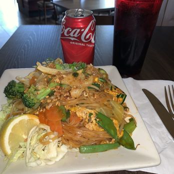 La's Thai Cuisine - Pad Thai vegetable with rice noodles was served in less than  5 minutes. - Thai Near Me - Scottsdale, Arizona