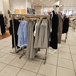 LOFT - Inside the store