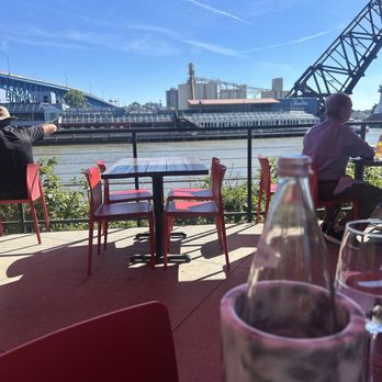 ALLEY CAT OYSTER BAR - Updated October 2025 - 749 Photos & 567 Reviews