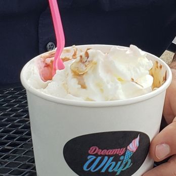Dreamys Ice Cream - Turtle sundae - Food Trucks Near Me - Burlington, Kentucky Dreamys Ice Cream - Turtle sundae - Food Trucks Near Me - Burlington, Kentucky