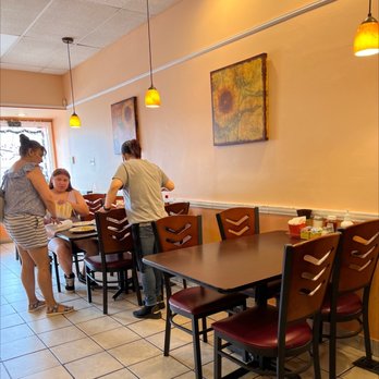 Main Street Cafe - diners and dining area - American Near Me - Norristown, Pennsylvania Main Street Cafe - diners and dining area - American Near Me - Norristown, Pennsylvania
