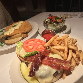 Old Ebbitt Grill - Bacon Cheeseburger - Bars Near Me - Washington, DC, District of Columbia Old Ebbitt Grill - Bacon Cheeseburger - Bars Near Me - Washington, DC, District of Columbia