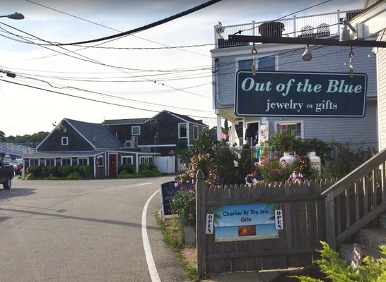 OUT OF THE BLUE - Updated July 2024 - 119 Perkins Cove Rd, Ogunquit 