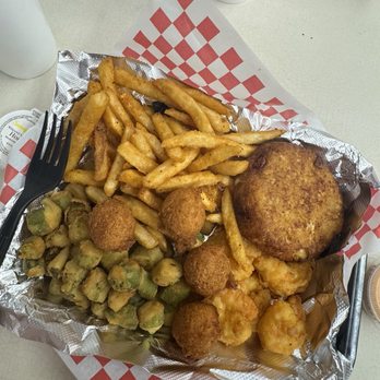 Pop's Diner - Combo meal of crab cake and fried scrimp with hush puppies and fried okra and fries - American Near Me - Carolina Beach, North Carolina Pop's Diner - Combo meal of crab cake and fried scrimp with hush puppies and fried okra and fries - American Near Me - Carolina Beach, North Carolina