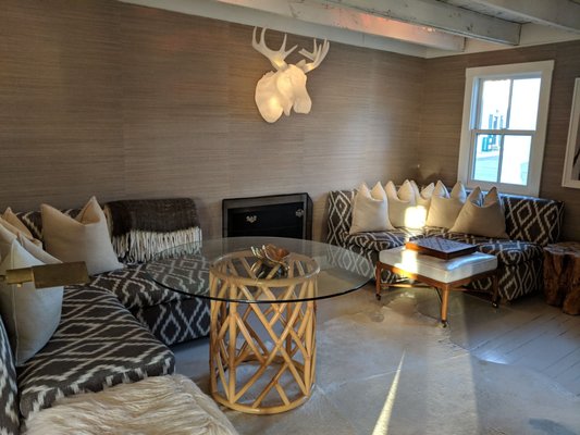 White Moose Inn by null