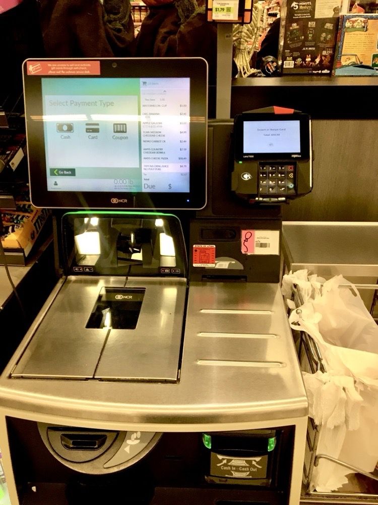 Lin's Market Richfield Logo