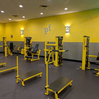Planet Fitness - Planet Fitness, Topeka - Gyms Near Me - Topeka, Kansas