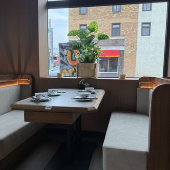 Dumpling Plus - Ambient lighting and modern interior - Chinese Near Me - University City, Missouri