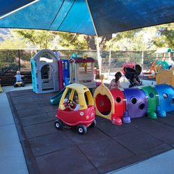 La Crescenta Montessori