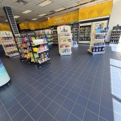 The Vitamin Shoppe - Lots of healthy snacks, energy bars and drinks up front. 5/15/2025
