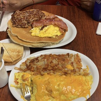 Crazy Otto's Diner Valencia - Breakfast & Brunch Near Me - Valencia, California Crazy Otto's Diner Valencia - Breakfast & Brunch Near Me - Valencia, California