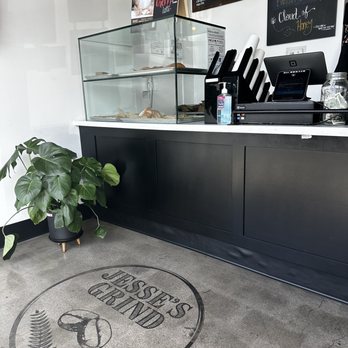 Jesse's Grind Coffee Bar - Coffee & Tea Near Me - Winnetka, California Jesse's Grind Coffee Bar - Coffee & Tea Near Me - Winnetka, California