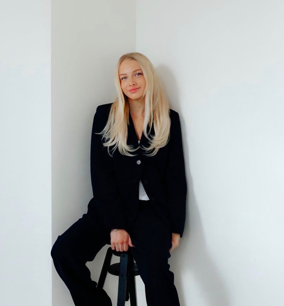 NOELLE SCHMIDT BERKSHIRE HATHAWAY HOME SERVICES 2110 Mission St SE