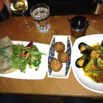 Calabash Bistro - Seafood steamer and beef rotini - Caribbean Near Me - Vancouver, British Columbia Calabash Bistro - Seafood steamer and beef rotini - Caribbean Near Me - Vancouver, British Columbia