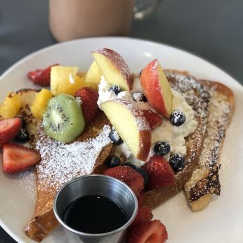 La Mo Cafe - Sourdough French Toast ($13.25) - Breakfast & Brunch Near Me - Turlock, California
