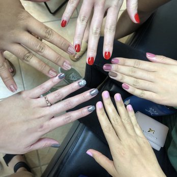 Ellen Nails - Nail Salons Near Me - Honolulu, Hawaii