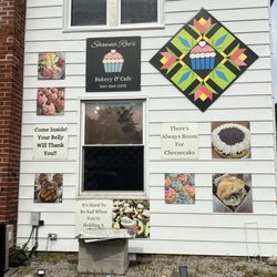 Shawna Rae's Treats & Eats - Outside of store