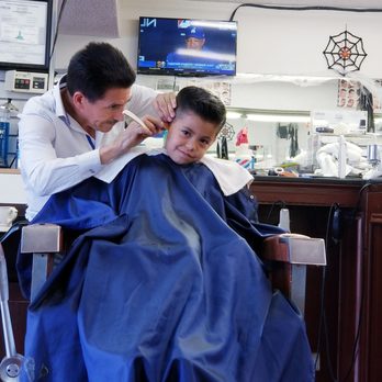 Alfredo's Barber Shop - Barbers Near Me - Granada Hills, California
