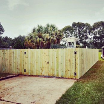 Perimeter Fence - Wood Fence - Fences & Gates Near Me Perimeter Fence - Wood Fence - Fences & Gates Near Me