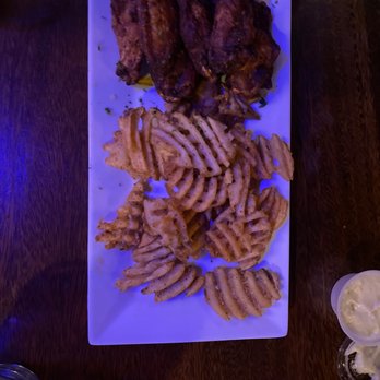 Blaque Cigar Lounge - Mild wings and fries - Lounges Near Me - Huntsville, Alabama Blaque Cigar Lounge - Mild wings and fries - Lounges Near Me - Huntsville, Alabama