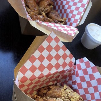 Oh Mama Kitchen - Wings with spicy sauce and garlic - Korean Near Me - La Mirada, California