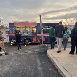Mad Hatchet Brewing - Happy Lobster food truck in Parking lot of brewery. Mad Hatchet of Shorewood., IL
