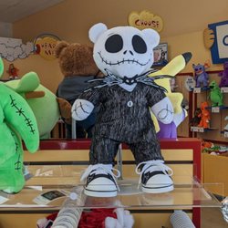 Build-A-Bear Workshop - Halloween is near