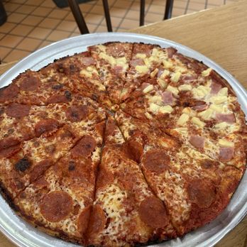 Cicero's Pizza - Half Hawaiian and half pepperoni - Pizza Near Me - San Jose, California Cicero's Pizza - Half Hawaiian and half pepperoni - Pizza Near Me - San Jose, California