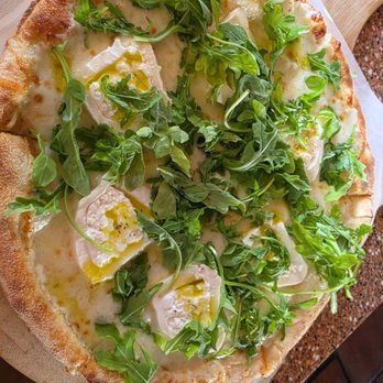 Divina Cucina - Burrata Bianca - OO - Italian Near Me - Montrose, California Divina Cucina - Burrata Bianca - OO - Italian Near Me - Montrose, California