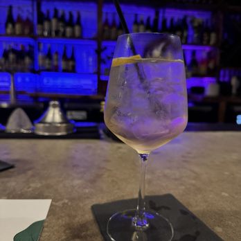 Black Radish - Pretty Spritz - Bars Near Me - Tallahassee, Florida