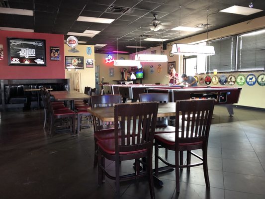 Jojos Bar & Grill by null