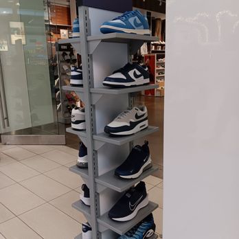 Champs Sports - Sporting Goods Near Me - Grapevine, Texas Champs Sports - Sporting Goods Near Me - Grapevine, Texas