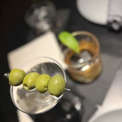 Slim Charmer - Dirty martini
