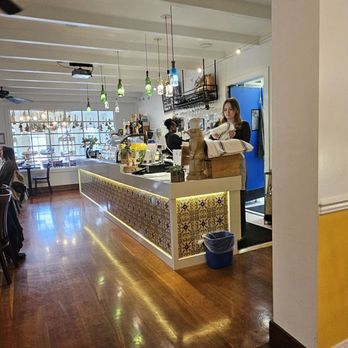 The Cafe at The Inn - The interior of the cafe, very cheery. - Coffee & Tea Near Me - Benicia, California