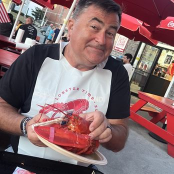 Beal's Lobster Pier - Seafood Near Me - Southwest Harbor, Maine