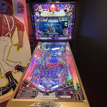 Dutch Pinball Museum - In einem separaten Raum: Elton John Collectors Edition - Museums Near Me - Rotterdam, ZH Dutch Pinball Museum - In einem separaten Raum: Elton John Collectors Edition - Museums Near Me - Rotterdam, ZH
