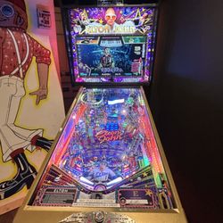 Dutch Pinball Museum - In einem separaten Raum: Elton John Collectors Edition