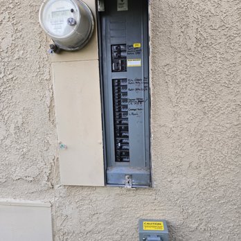 Reliable and Sons Electric - Panel with generator receptacle - Electricians Near Me Reliable and Sons Electric - Panel with generator receptacle - Electricians Near Me