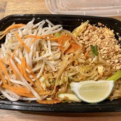 Charm Thai Eatery - Pad Thai