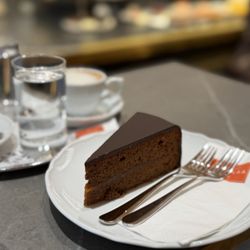 OBERLAA - Sachertorte