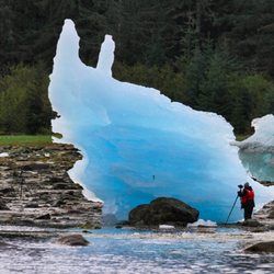 Alaska Sea Adventures - Iceberg & Photographer
