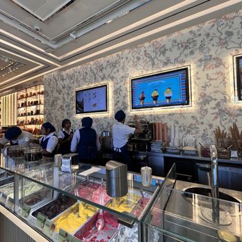 Venchi - Venchi gelati - Gelato Near Me - San Diego, California Venchi - Venchi gelati - Gelato Near Me - San Diego, California