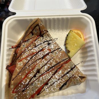 Maison Bagatelle - Strawberry Nutella crepe - Bistros Near Me - Montreal, Quebec Maison Bagatelle - Strawberry Nutella crepe - Bistros Near Me - Montreal, Quebec