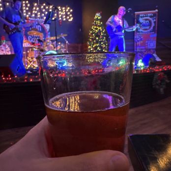 Gleason's - Run For Cover, behind my beer. - Pizza Near Me - Peekskill, New York