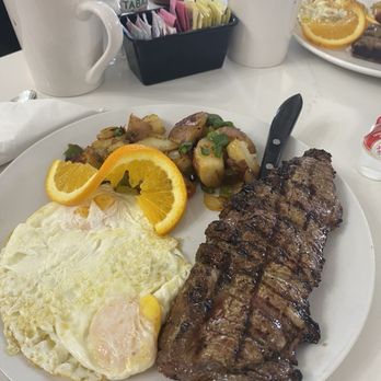 Oak Leaf Cafe - Breakfast & Brunch Near Me - Granite Bay, California Oak Leaf Cafe - Breakfast & Brunch Near Me - Granite Bay, California