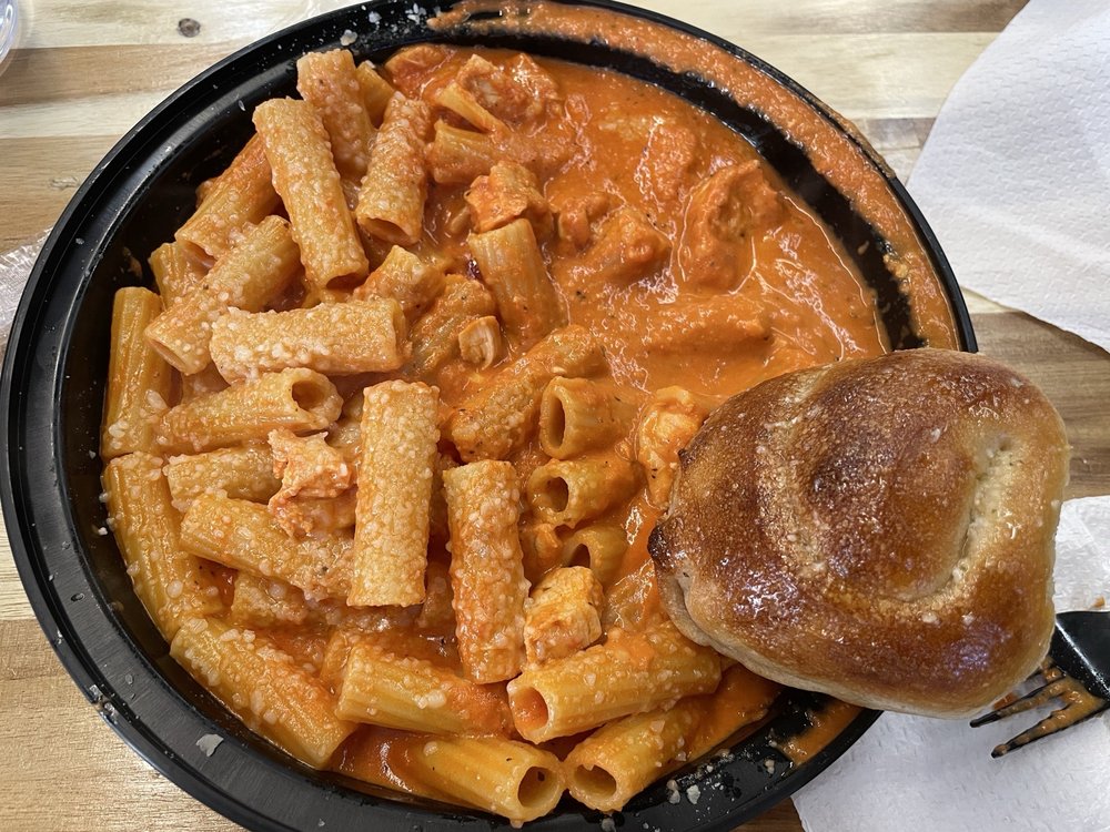 Antonio's Pizza Pasta & Wings Logo