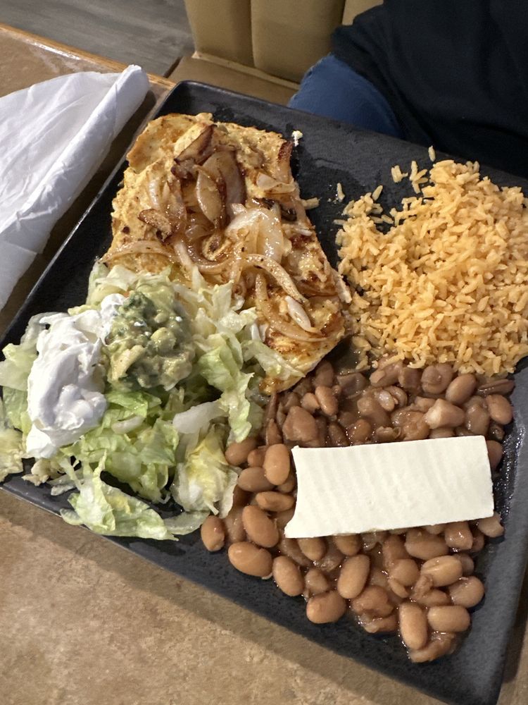 Los Dos Hermanos Restaurant