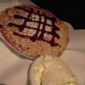 Western Hotel - The incredible Rhubarb and Strawberry crumble - Irish Near Me - Galway, G